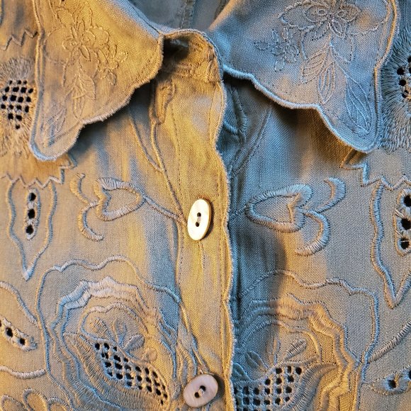 Kial Embroidered Collared Jacket - Picture 15 of 16